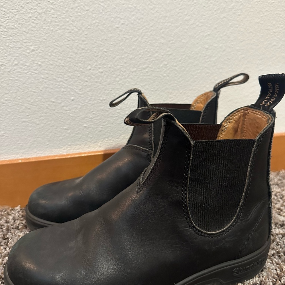 Blundstone Dark Leather Chelsea Boots - Unisex